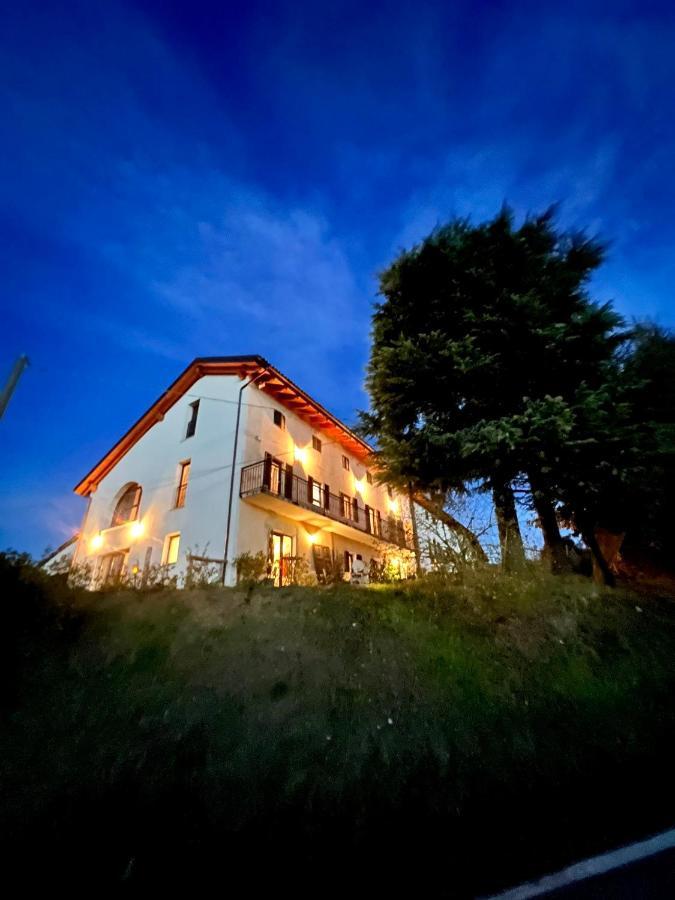 Cascina Malinverni Rocchetta Palafea Exterior foto